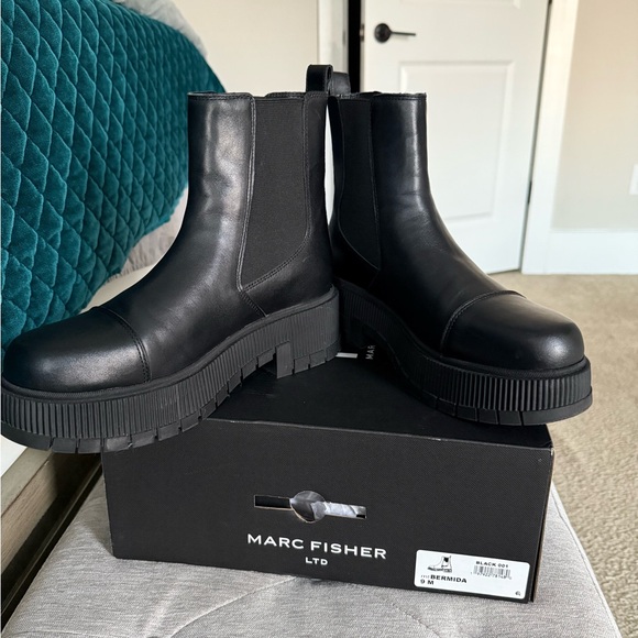 Marc Fisher LTD Bermedia Black Leather Lug Boots - Picture 4 of 14